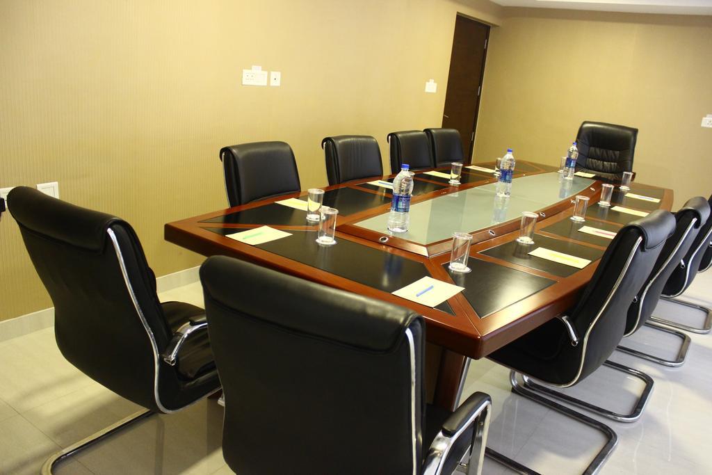 Abaam Cochin Hotel Kochi Ngoại thất bức ảnh