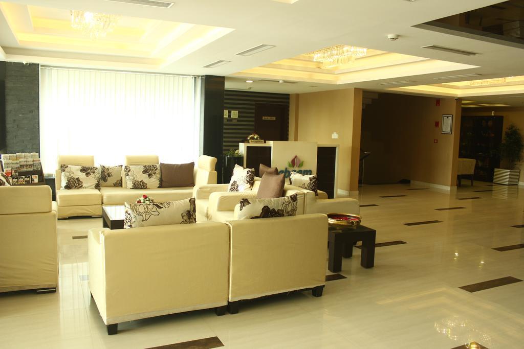 Abaam Cochin Hotel Kochi Ngoại thất bức ảnh